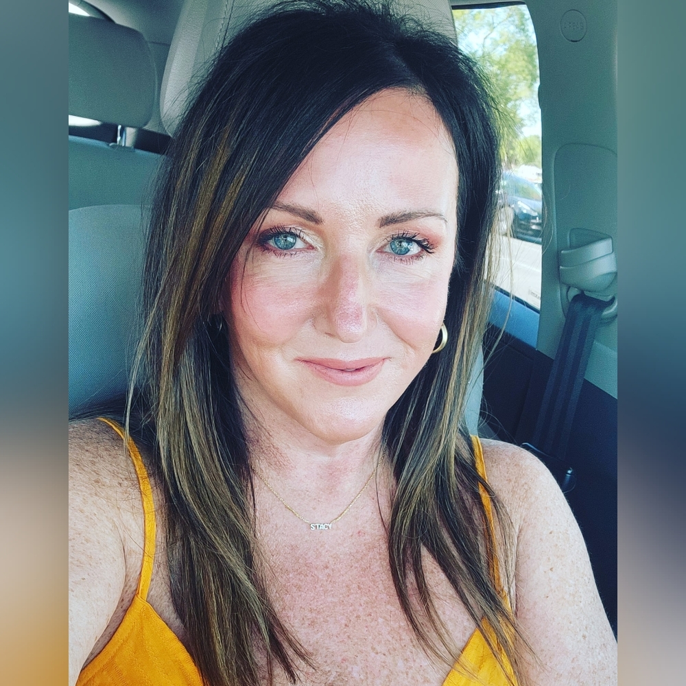 Meet your Posher, Stacy
